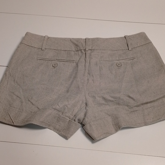 New york & company  women linen rayon shorts khaki preppy workwear size 8 - Picture 3 of 3